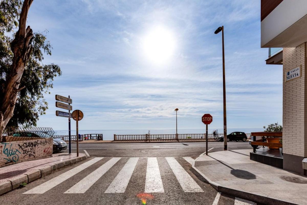 Nice Apartment With Terrace On The Los Locos Beach Torrevieja Eksteriør billede