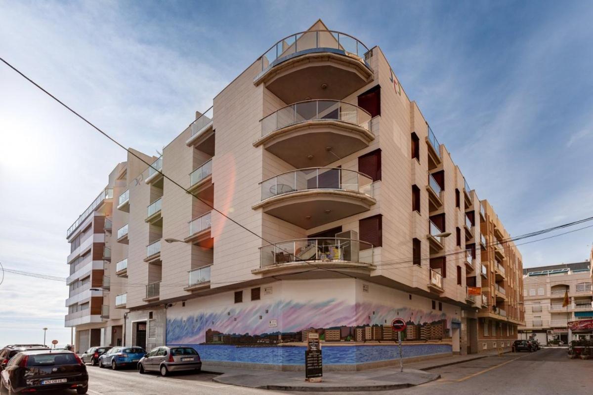 Nice Apartment With Terrace On The Los Locos Beach Torrevieja Eksteriør billede