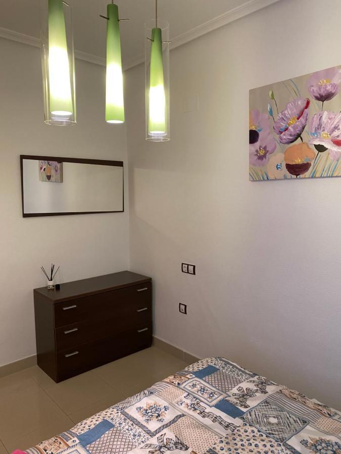 Nice Apartment With Terrace On The Los Locos Beach Torrevieja Eksteriør billede