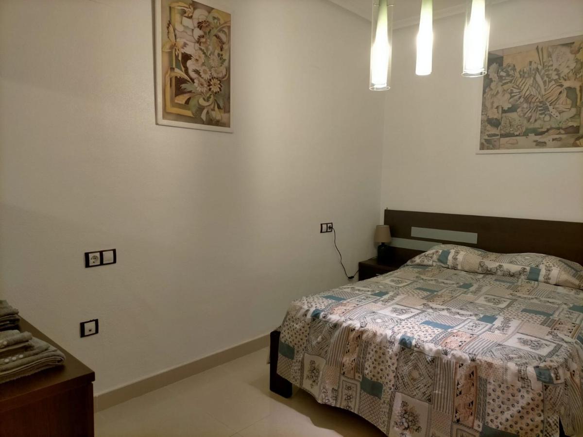 Nice Apartment With Terrace On The Los Locos Beach Torrevieja Eksteriør billede